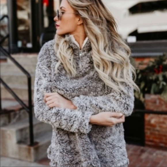 Vici Collection oversized sherpa pullover - Picture 3 of 16